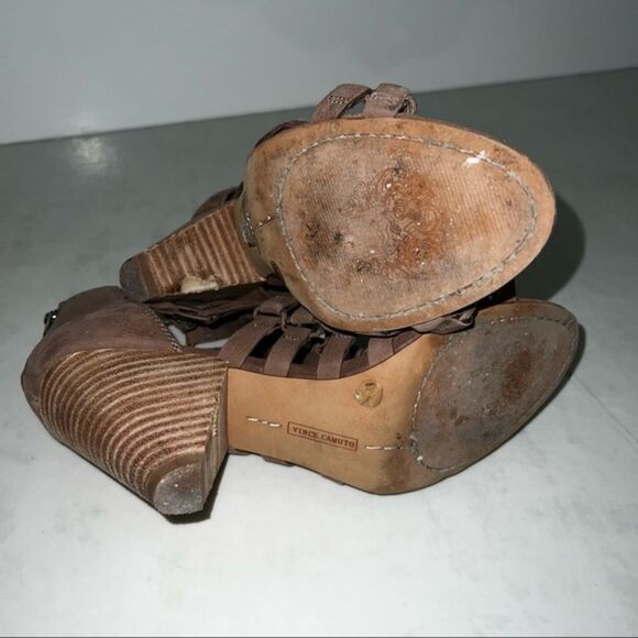 Vince Camuto Elanso Gladiator Strappy Sandals - Picture 16 of 17